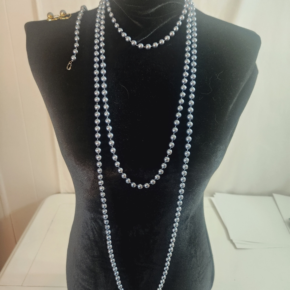 Premiere Designs Set 3 Necklaces, 1 Bracelet, 1 Set Earrings Gray Pewter Colored